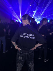 Hot Girls Like Techno Oversized black T-Shirt